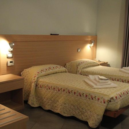 Albergo Verdi Novi Ligure Eksteriør billede
