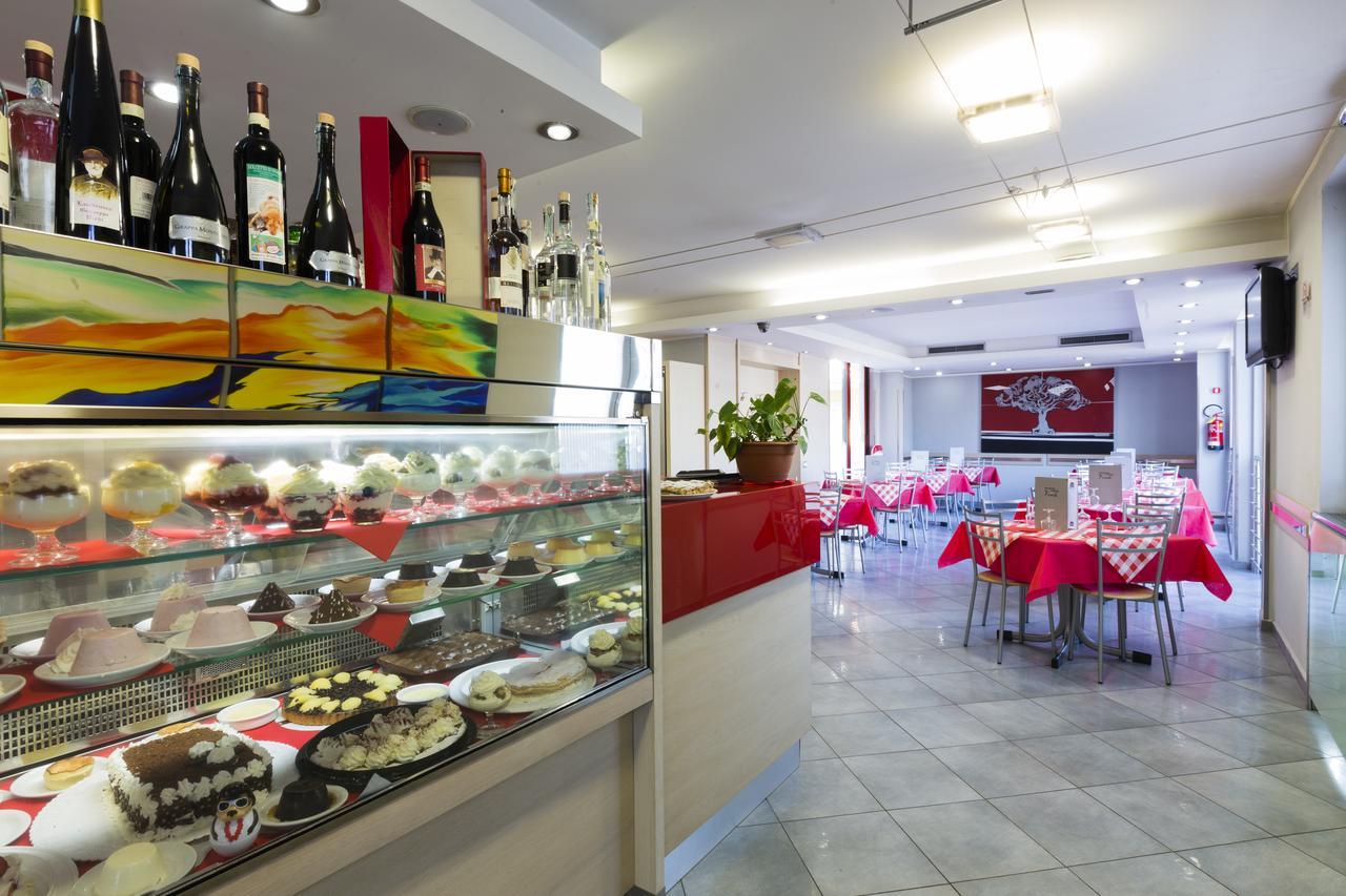 Albergo Verdi Novi Ligure Eksteriør billede
